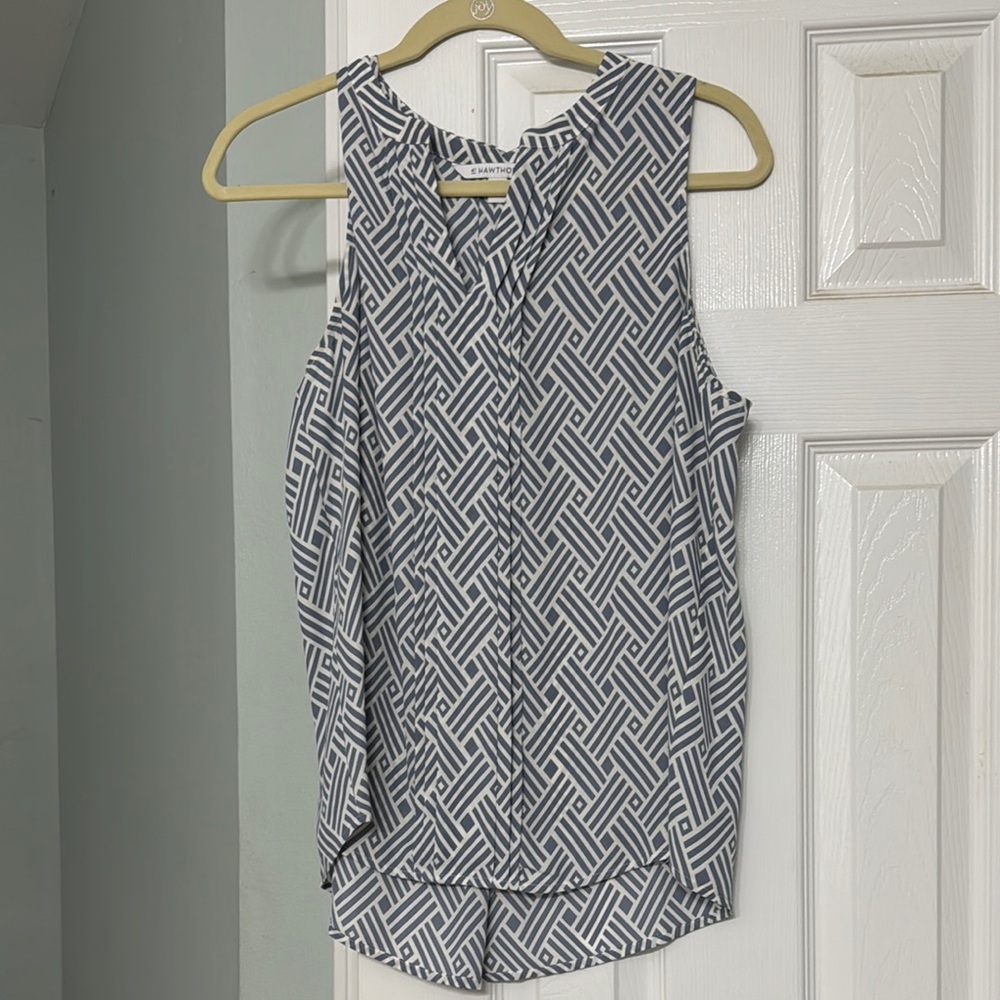 41 Hawthorn Black and White Sleeveless Blouse with Mandarin Collar
